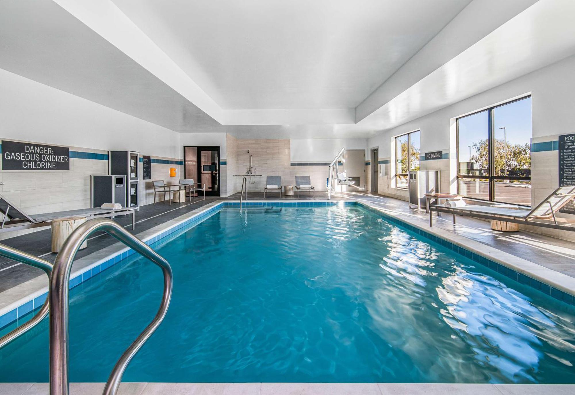 Hyatt Place Newark-Silicon Valley ภายนอก รูปภาพ