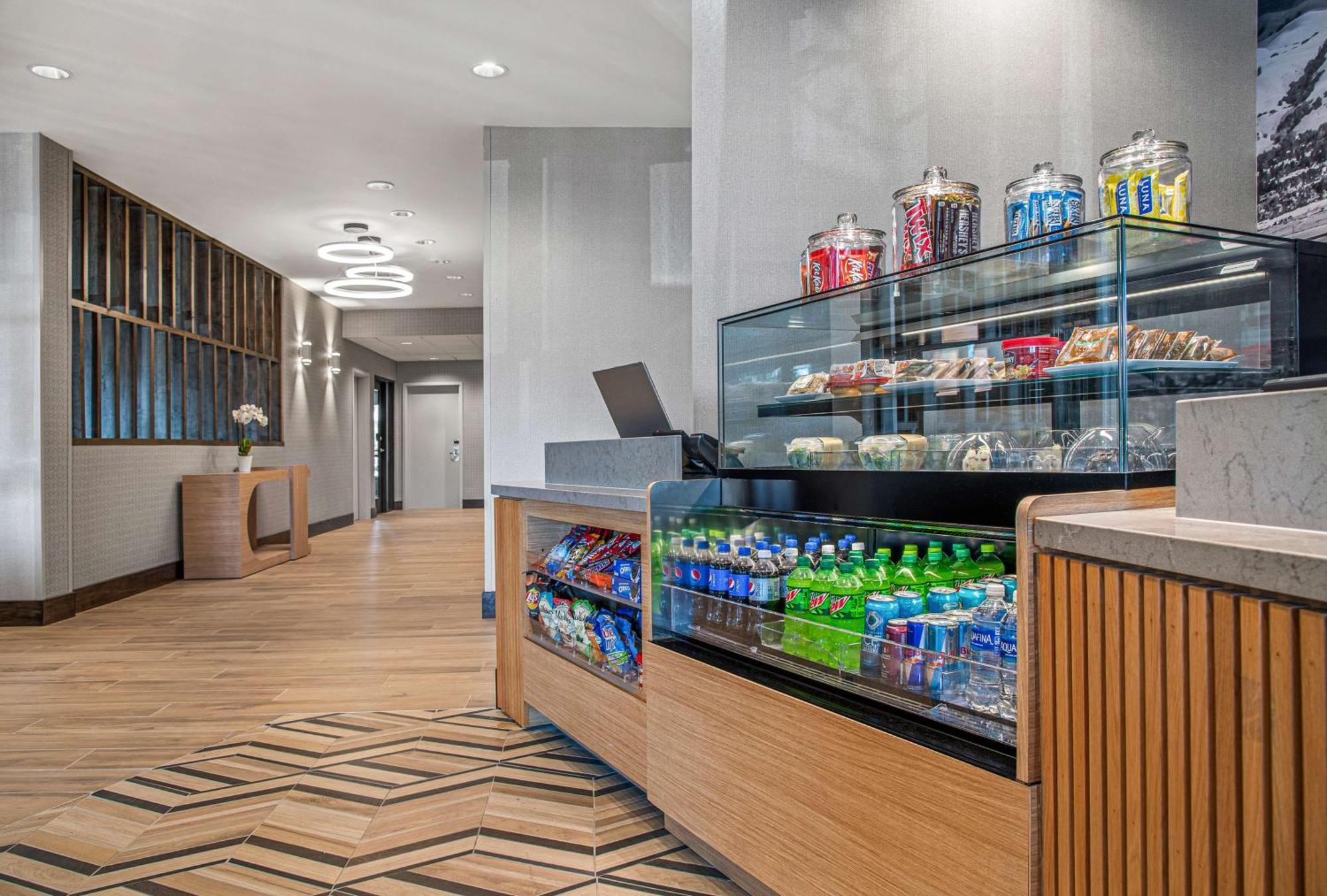 Hyatt Place Newark-Silicon Valley ภายนอก รูปภาพ